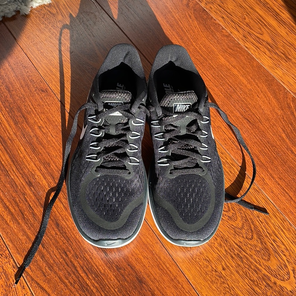 NIKE Flex Run